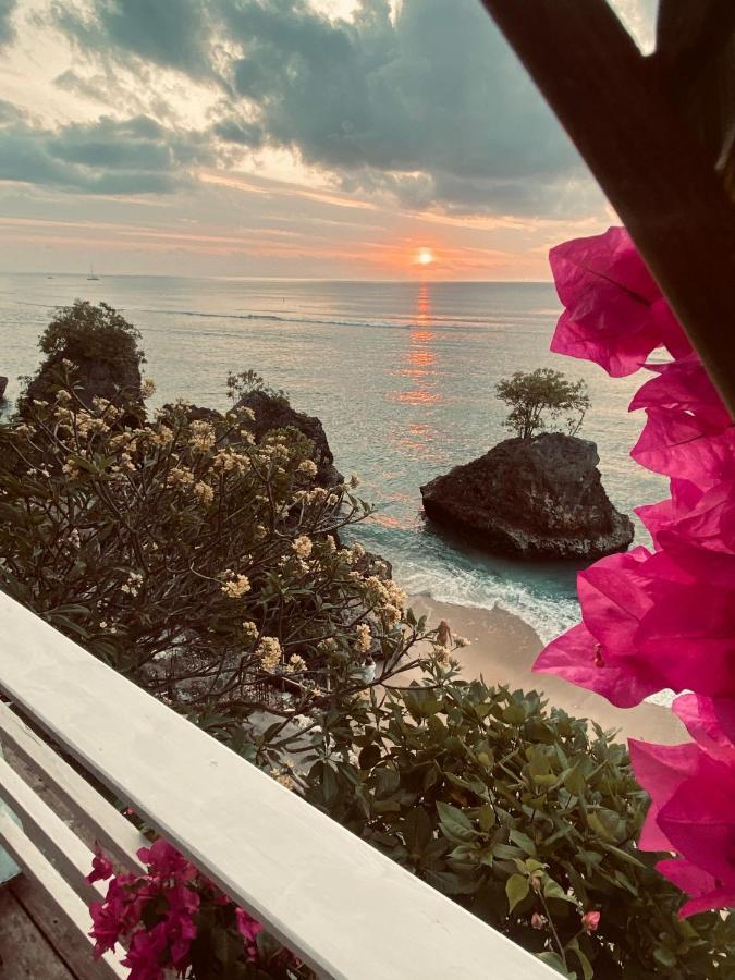 Villa Deeksha Uluwatu Exterior foto